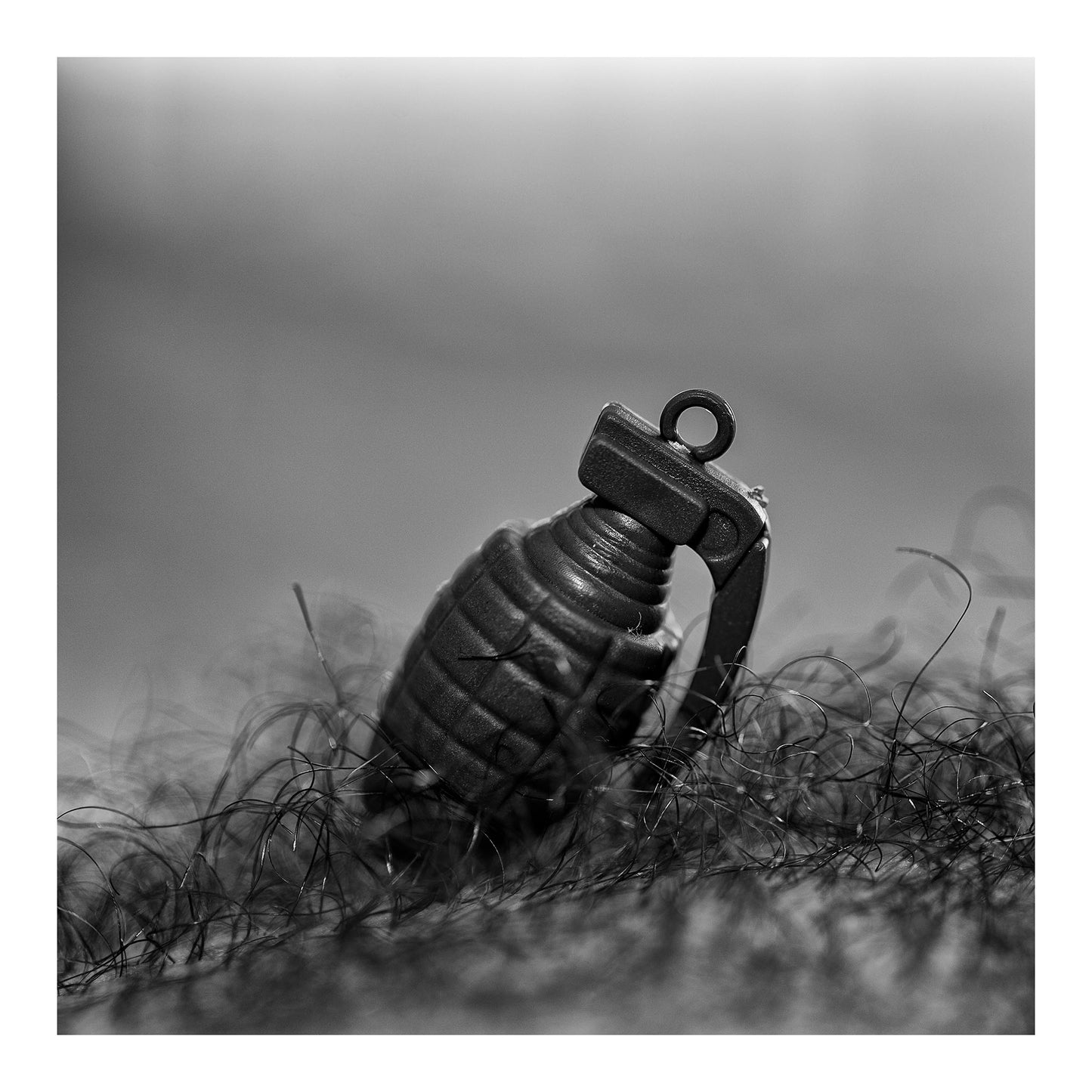 Narrative Works - Lost in the Bush - Ambushed - 60x60cm Square (#182586)