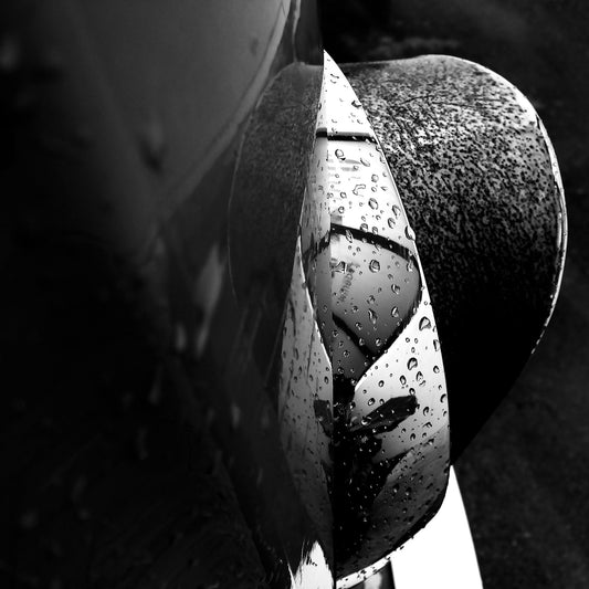 Still Life - Headlight VW Kombi - 90x67.5cm Horizontal (#178656bw)