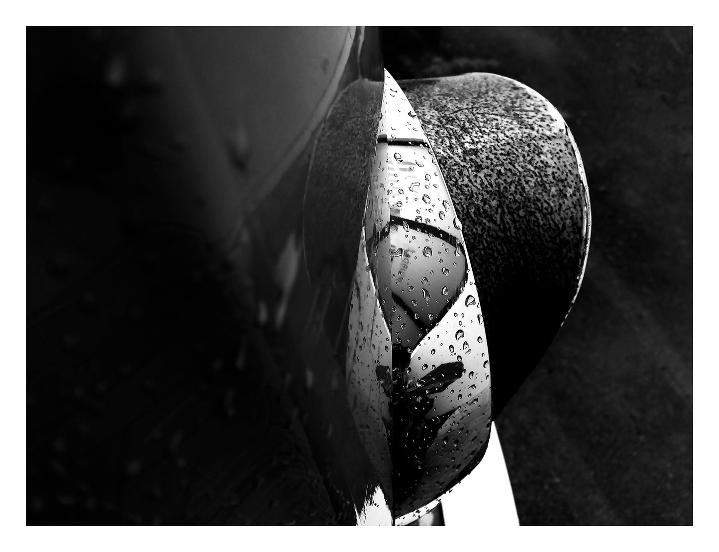 Still Life - Headlight VW Kombi - 90x67.5cm Horizontal (#178656bw)